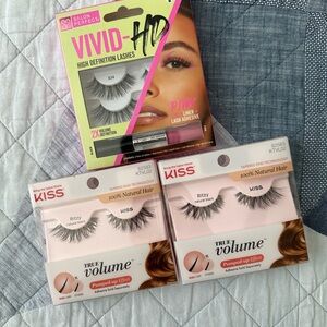 Kiss True Volume and Vivid HD Lashes - Black